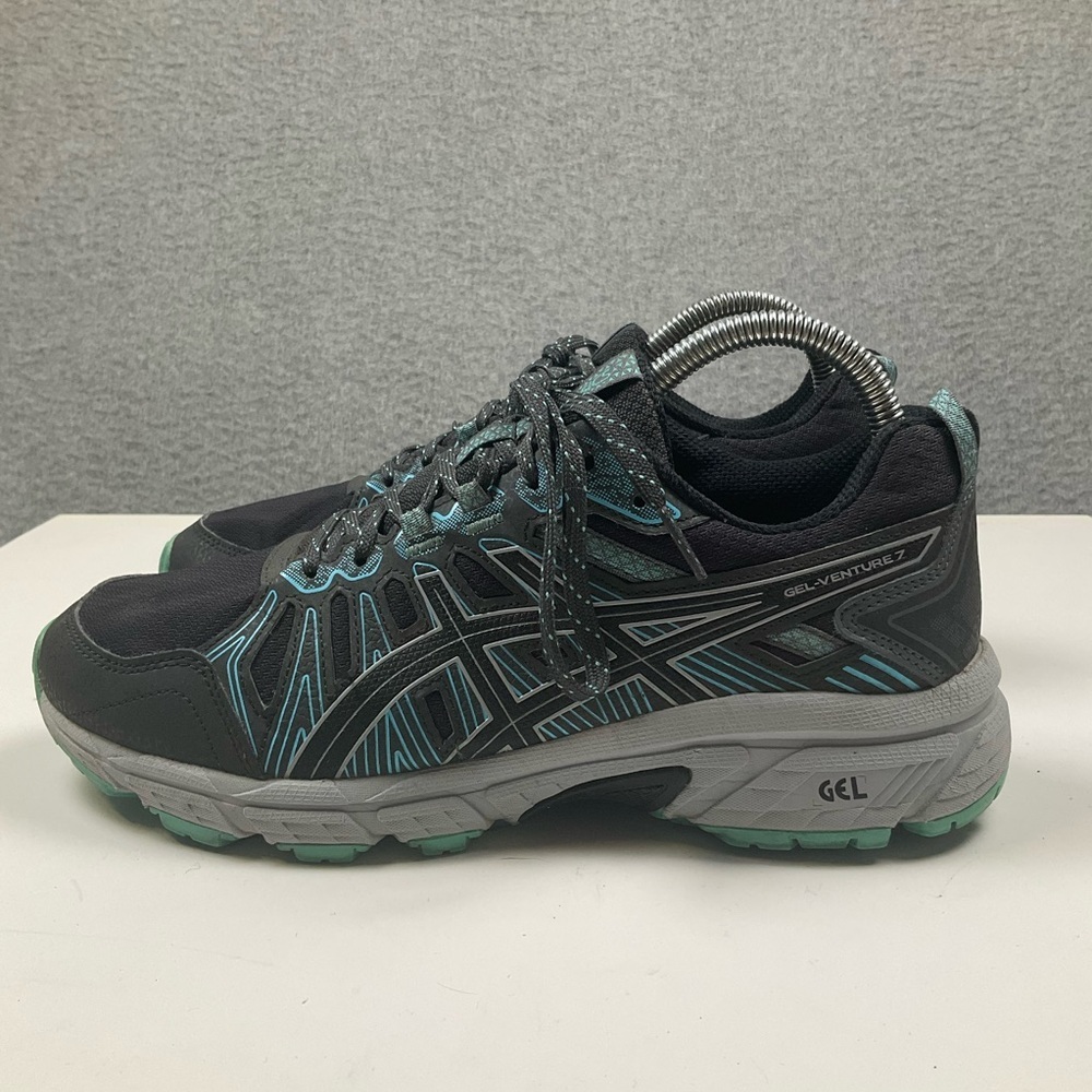 Asics women’s shoes Black and Teal Trail Running Shoes US 8